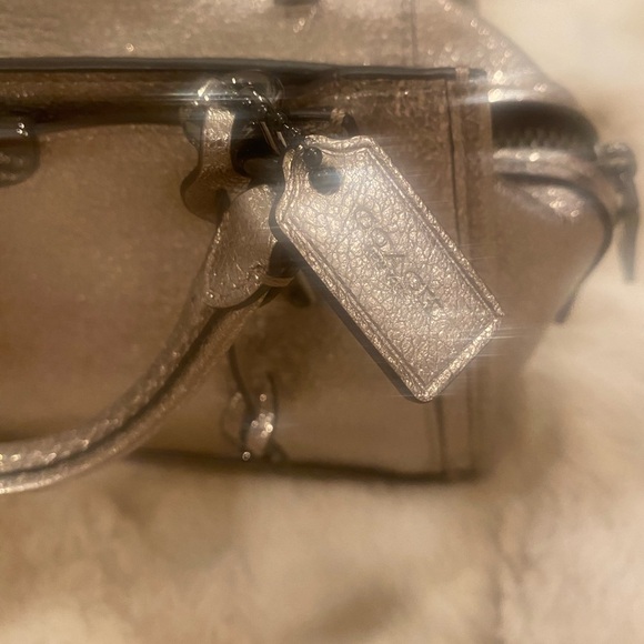 NWOT COACH Dreamer 21 Platinum Metallic Silver Leather Crossbody Satchel - Picture 13 of 14